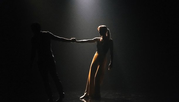 Bible urbaine (@bibleurbaine) on Twitter photo «L’un l’autre» de Sylvain Lafortune et Esther Rousseau-Morin à la <a href="/Place_des_Arts/">Place des Arts</a>: l’un qui se métamorphose en nous | labibleurbaine.com/sorties/lun-la… «L’un l’autre» de Sylvain Lafortune et Esther Rousseau-Morin à la <a href="/Place_des_Arts/">Place des Arts</a>: l’un qui se métamorphose en nous | labibleurbaine.com/sorties/lun-la…