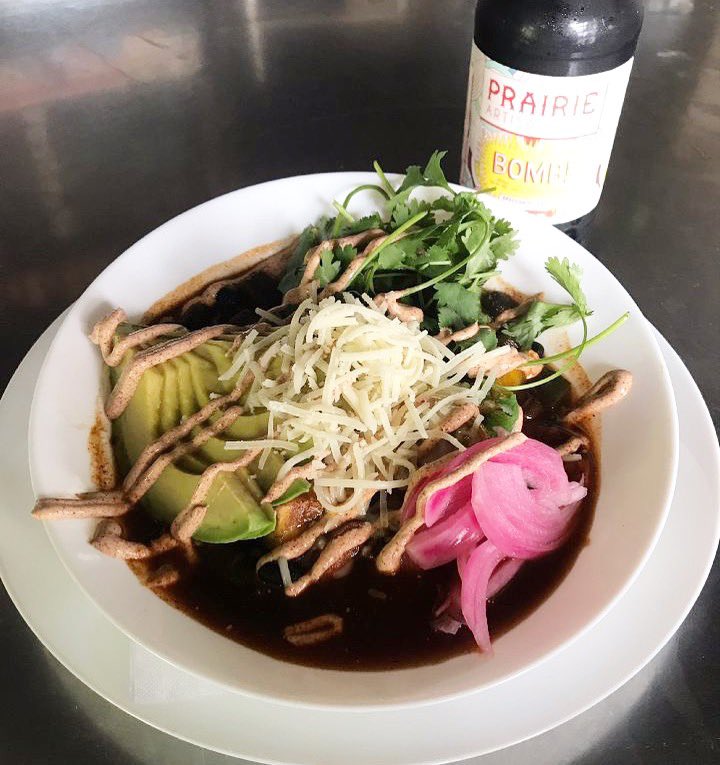 PumpBar's tweet photo. Veggie Chili- black beans, tomatillos, grilled carrot, red & yellow peppers, red onion, cherry tomatoes, grilled jalapenos, slow cooked in @prairieales bomb imperial stout, with pickled red onions, sliced avocado, cilantro, chili lime sour cream & gran cru cheese. #veggiethursday https://t.co/rGgEVvVChX