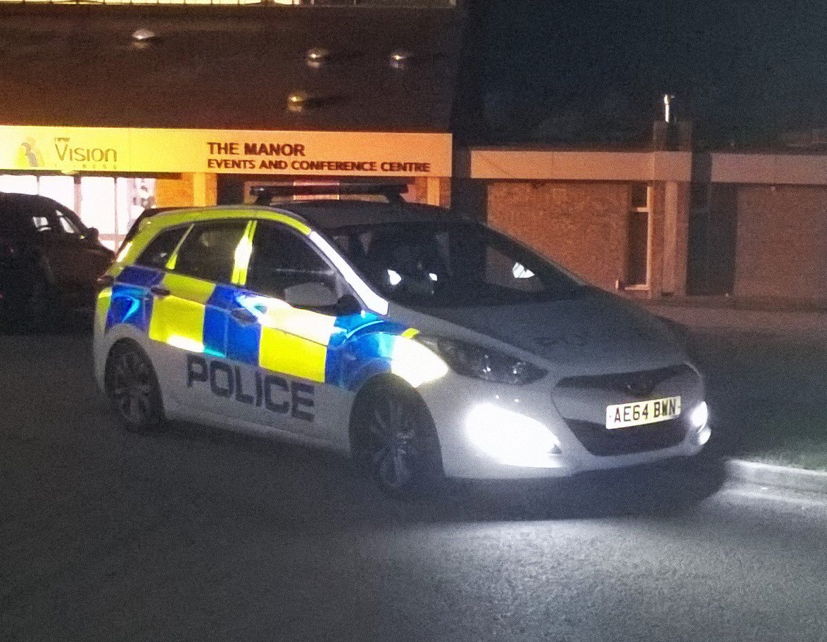 FenCops's tweet photo. NIGHTIME PATROLS - WHITTLESEY
Members of your local policing have been carrying out overt foot patrols in the parks and open spaces in Whittlesey this evening. It was good to engage with so many of you and listen to your concerns. #PC312 #PC489 #FenlandNPT https://t.co/7A3ZL4PpmD