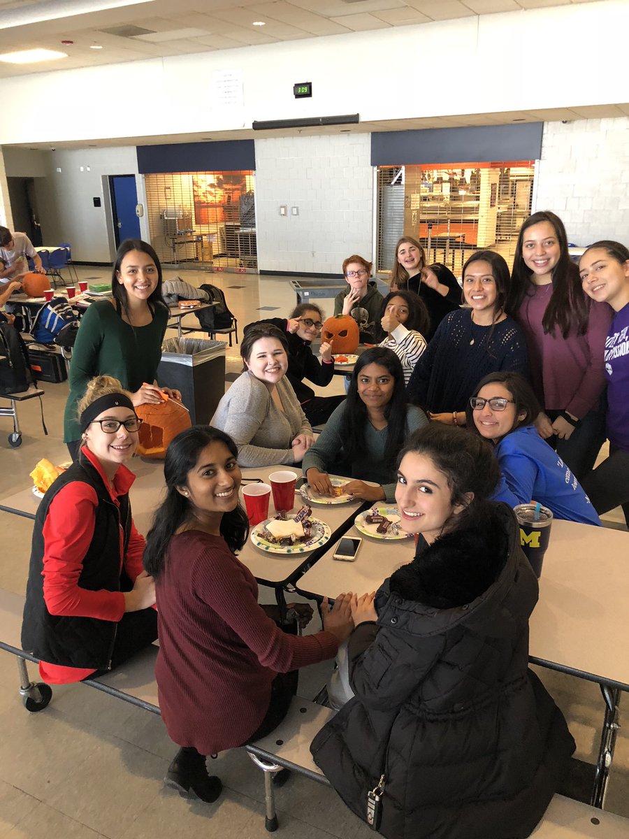 FrenchClubWLC's tweet photo. French Club pumpkin carving contest. @PrincipalMorgan https://t.co/2J3N7ohd5r