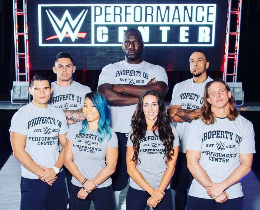 HeroeDelDistrit's tweet photo. #OrgulloMexicano #UltimoNinja #Humberto #WWE #PerformanceCenterWWE
@elultimo_ninja https://t.co/uDIwC2ChE5