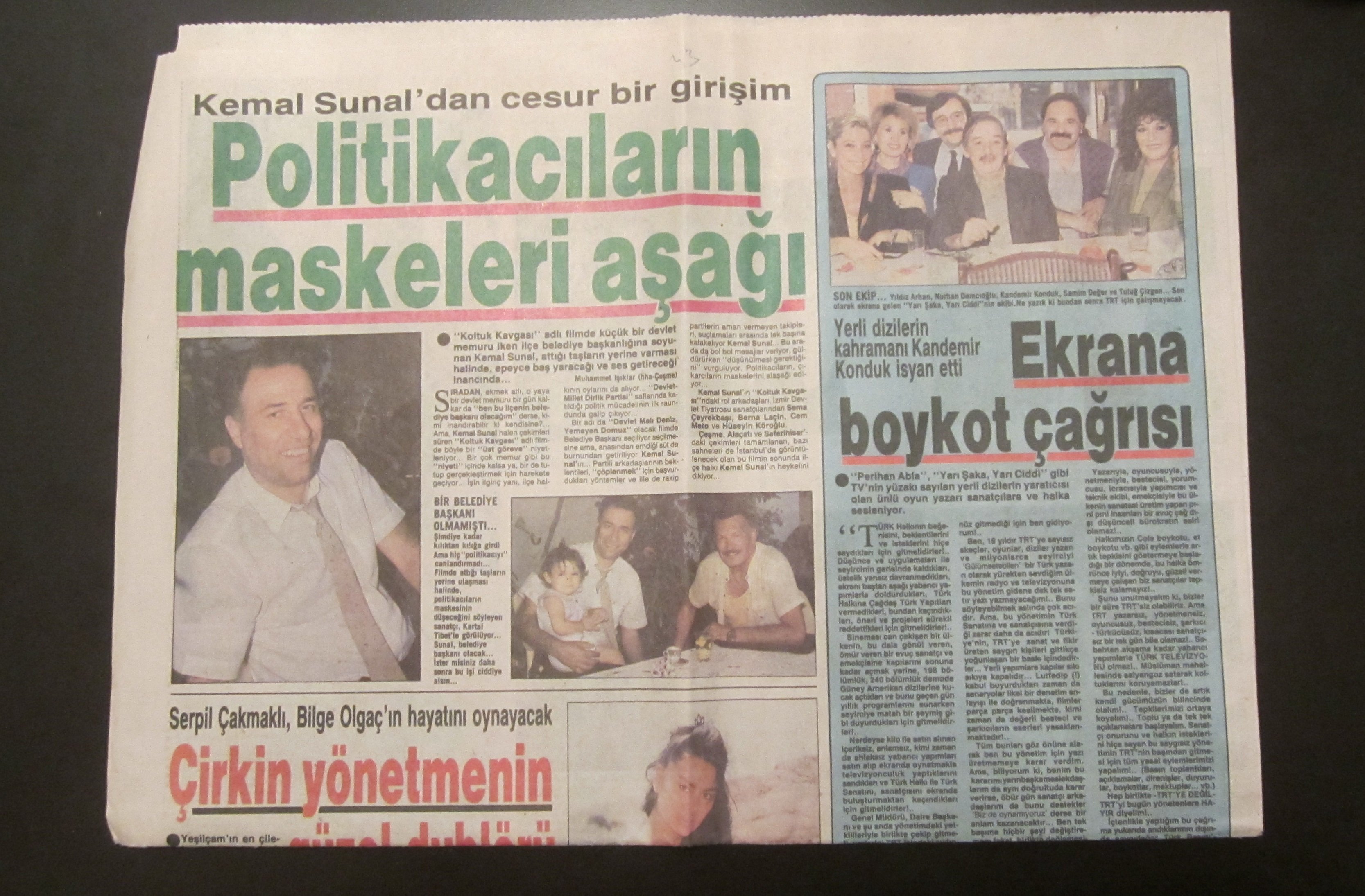 Nerede Cekildi On Twitter Kemal Sunal Haber 6 Hafta Sonu Gazetesi 1990 Politikacilarin Maskeleri Asagi Kemal Sunal In Koltuk Belasi Filminin Cekimleri Sirasinda Cesme De Yapilmis Bir Haber Ayrinti Haberde Filmin Adi Koltuk Kavgasi Nerede Cekildi On Twitter Kemal Sunal Haber 6 Hafta Sonu Gazetesi 1990 Politikacilarin Maskeleri Asagi Kemal Sunal In Koltuk Belasi Filminin Cekimleri Sirasinda Cesme De Yapilmis Bir Haber Ayrinti Haberde Filmin Adi Koltuk Kavgasi