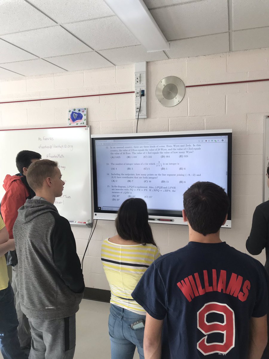FuentesMath's tweet image. Team work makes the dream work! #MathCon2018 #LibertyPrideNY @LibertyHS_NY