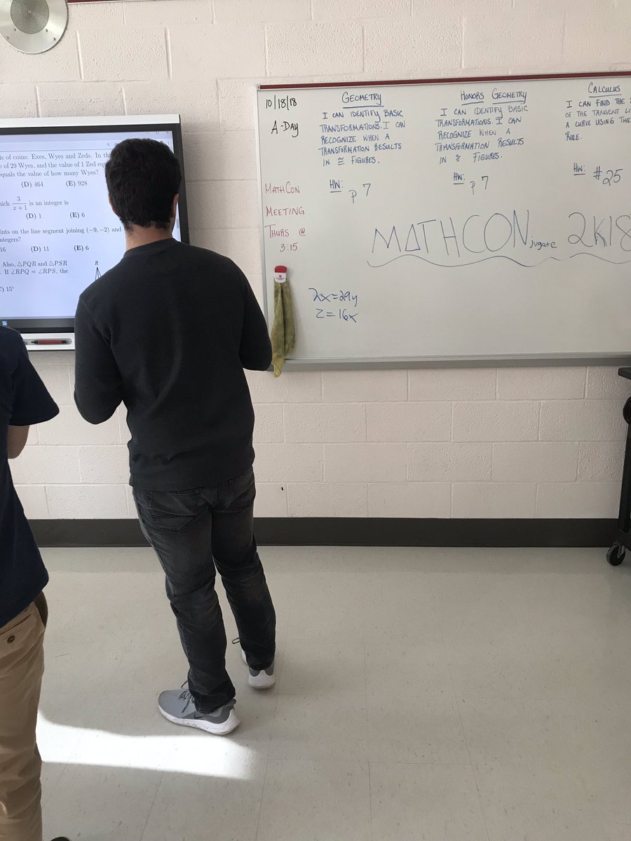 FuentesMath's tweet image. Team work makes the dream work! #MathCon2018 #LibertyPrideNY @LibertyHS_NY