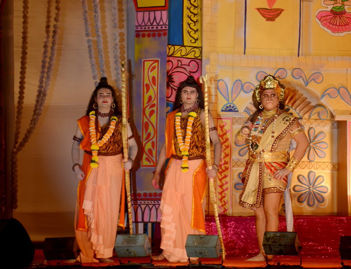 SrBachchan's tweet photo. T 2967 - माता विसर्जन ; रावण का अंत  ; https://t.co/kGE62Oe5i5