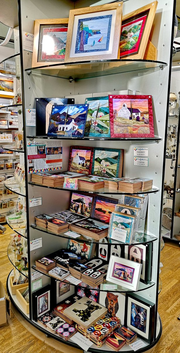 quiltedpatchco's tweet image. All set up at the @aberystwytharts Winter Fair, on from now until Christmas 🙂🎅🎄⛄