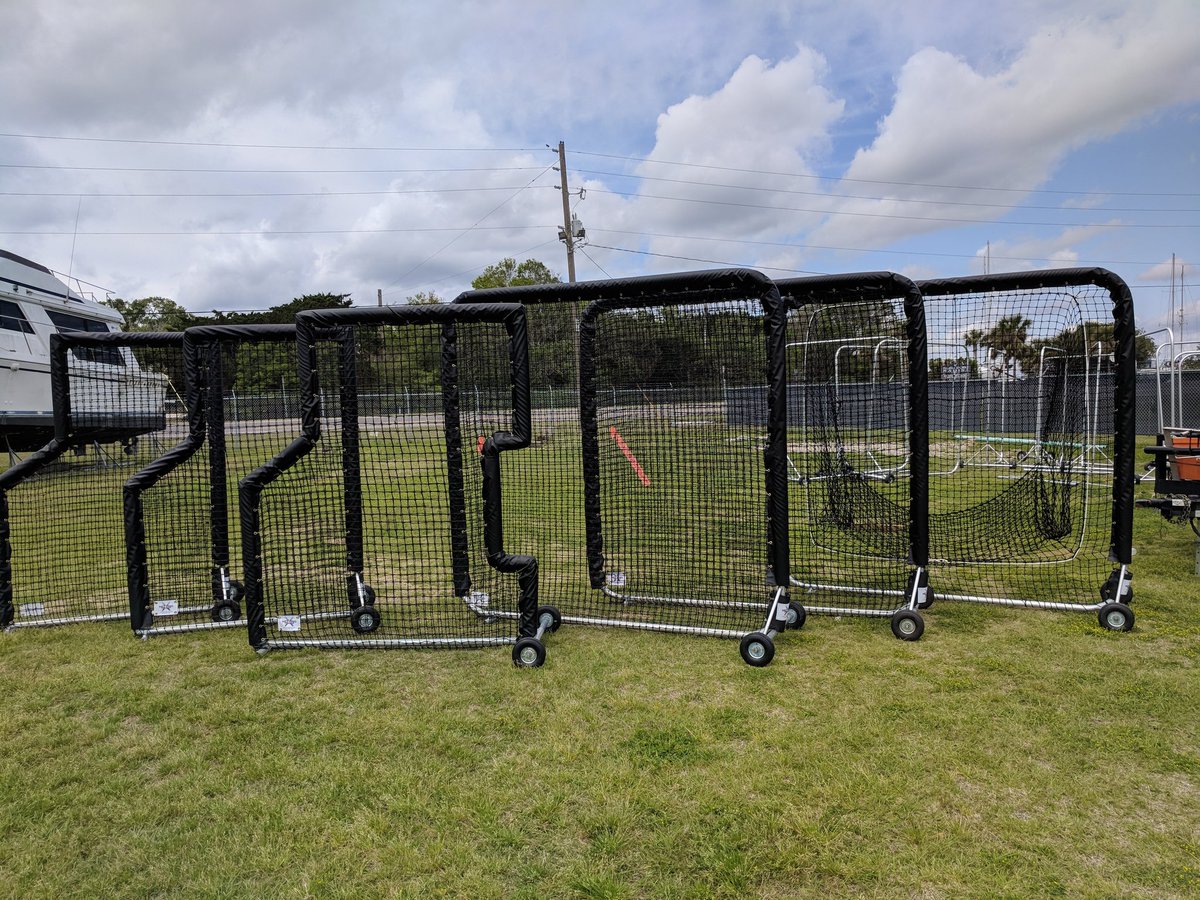 WillMinor09's tweet photo. Need #BPScreens? @NettingPros #netcommanders specializes in Fully Padded Aluminum ALL-Welded #BattingPractice Screens #FullProtectors & Custom #BallCarts for #Baseball & #Softball. Get yours today... info@nettingpros.com https://t.co/KhVOk4isyT
