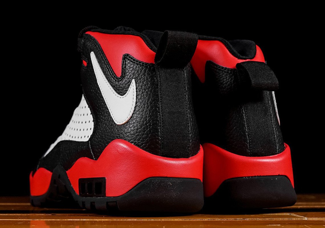 nike air darwin footlocker