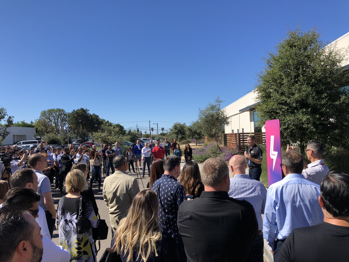Walmarttech's tweet image. The big moment - it&apos;s open! So excited for our #WalmartLabs #Carlsbad team. We were lucky to be joined by our local Walmart Market Manager, Frankie and Carlsbad&apos;s Vice Mayor, Keith Blackburn. Thank you to everyone who helped us celebrate! #TeamWalmart #GrandOpening