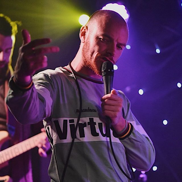 Fret_Buzz_Mag's tweet photo. @colourofthejungle @ @heartbreakersbarvenue 👌🏻🔥 https://t.co/W91ueIk6hE https://t.co/qjAqNXYiDo
