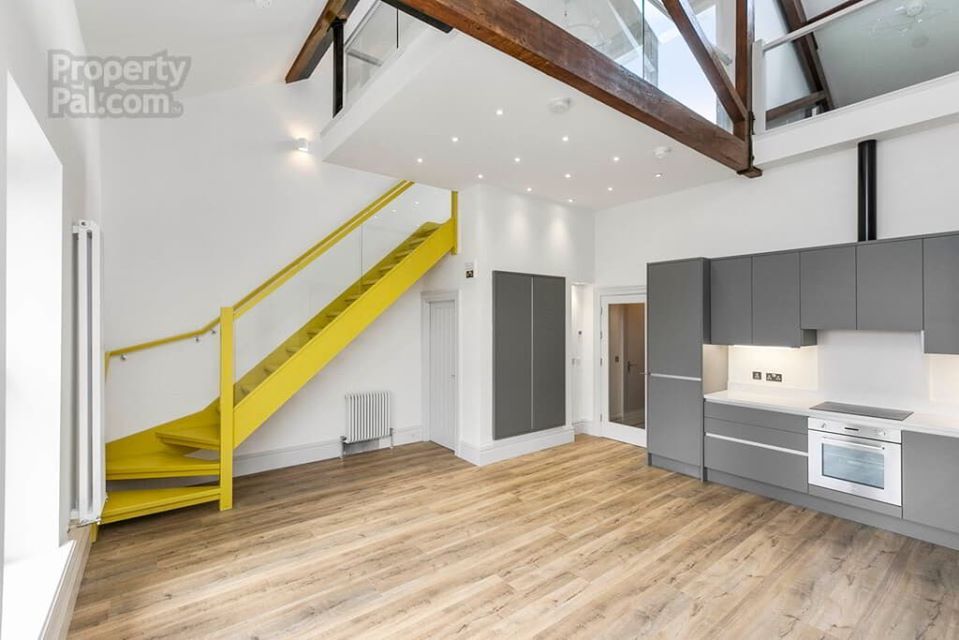 propertypal's tweet photo. Hands down the most incredible apartment we've ever seen 😱😱😱
 https://t.co/BQxATKRB9n https://t.co/1T46X83HoK