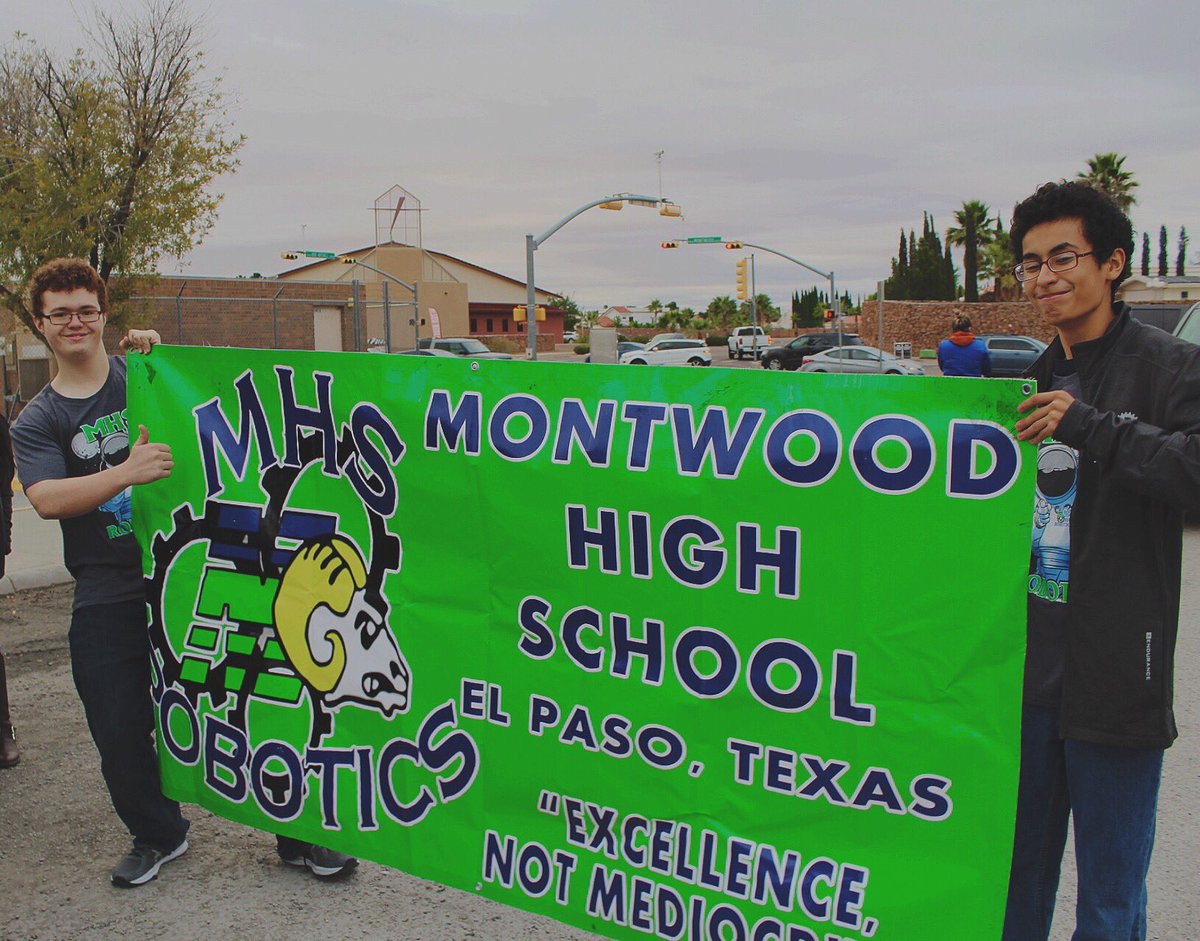 MHSRoboticsEPTX's tweet image. Woohoo! Rams robotics at the Montwood Homecoming parade!💚💙#TeamSISD #Thanks2BESTRobotics #RamFest