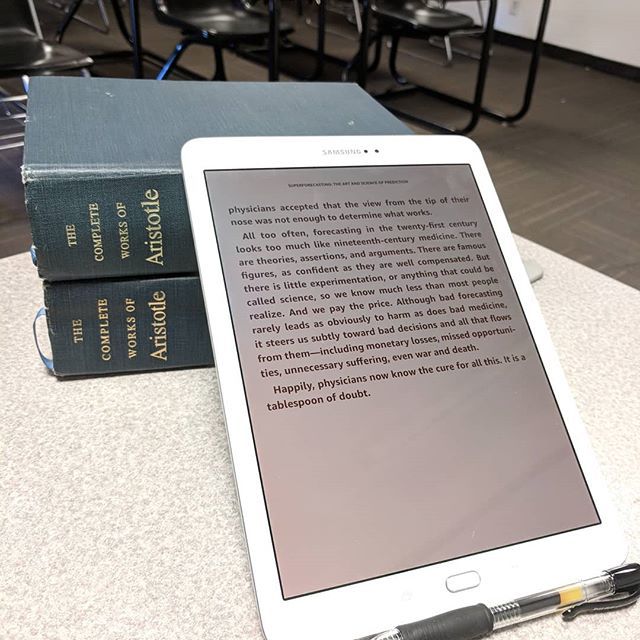 MikeBradyx's tweet photo. Aristotle is useful ❤️ #philosophyclass #philophyinaction #philosophy #aristotle https://t.co/dxRwaZCIy0 https://t.co/JtjGMAsu1l