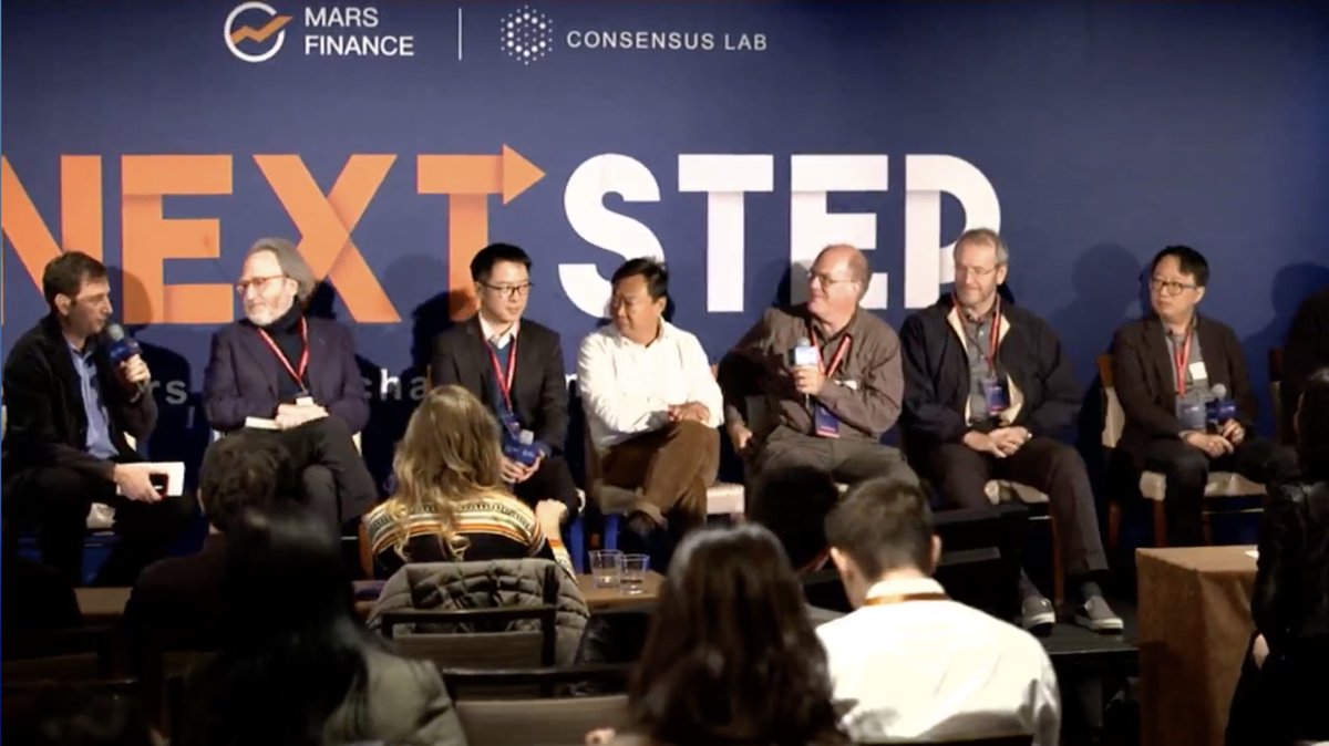 vivilinsv's tweet photo. The all-gentlemen panel :) at the #MarsBlockchainSummit "battling" on what the blockchain killer app will be, or better the second one after cryptocurrency https://t.co/TKOggHNjws