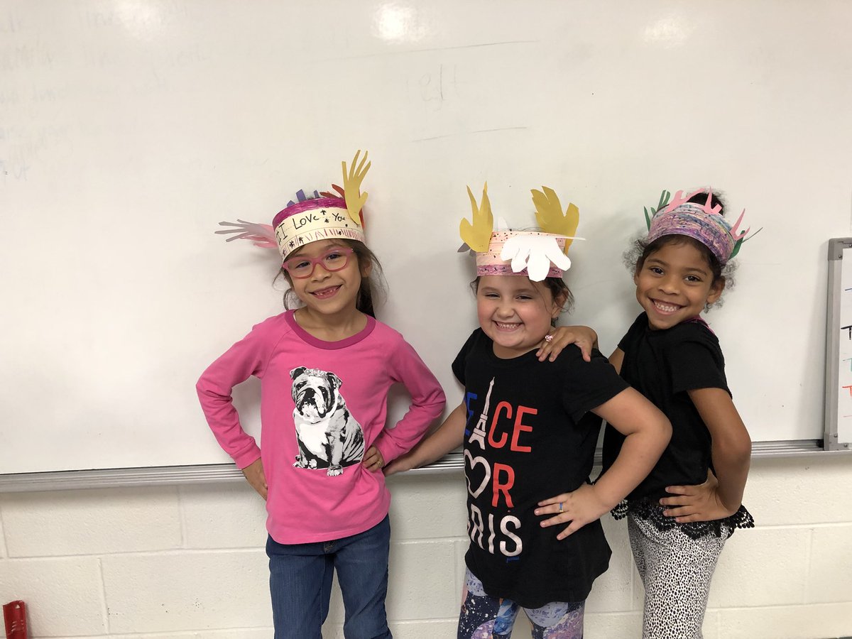 ktorres04's tweet photo. Skip count crown coronation! Our little warriors created their own skip counting crowns! @warriors112 #mathfun https://t.co/F2SBIRmsHK