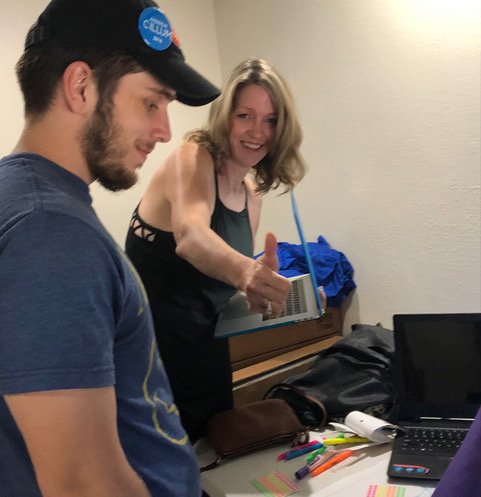 redistrictact's tweet photo. Sending organizer love to superstar volunteer @MalandaArt! She's been sharing her training & organizing expertise with the @AndrewGillum campaign and working to get out the #VOTE in Pinellas Co., FL.
Want to get involved? Visit https://t.co/54RIU51hKe. #OrganizingFor18 #OFAction https://t.co/V8azOsZeXg