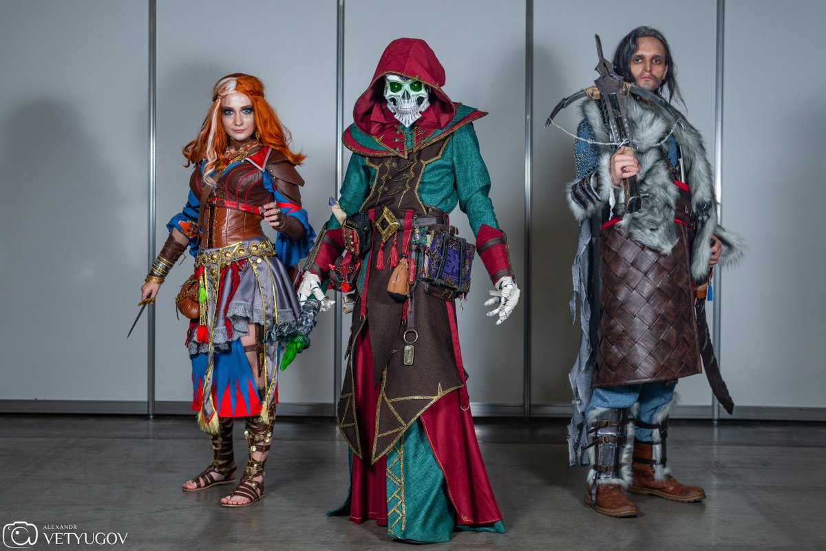 RoksikEver's tweet photo. Went to #ComicConRussia as #Lohse from #DOS2 (#DivinityOriginalSin2). Met a few Godwoken on the way!
Lovely photos by https://t.co/TlXI2gXHI6, https://t.co/wMIdwAaaXU, https://t.co/U0B2UFQyeE. #cosplay #Fane #ifan https://t.co/4Wr9feaRNh