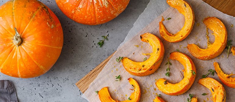 AOAConnect's tweet image. Pumpkins might be good for baking, but studies show they're also beneficial for your eyes. Learn more: ow.ly/p8YE50jrAzp