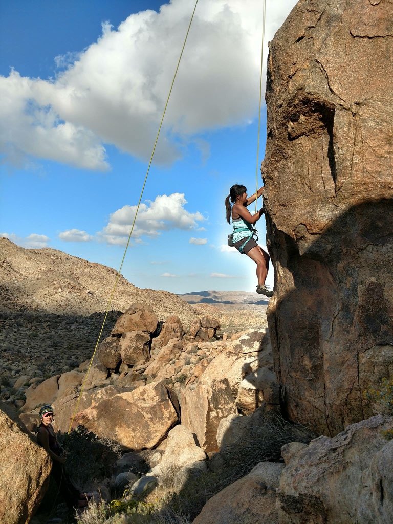 rockgrrl's tweet photo. This past weekend was a wild weather one. Very windy day after flash floods in Joshua Tree. I got to climb with #climbsmart folks and luckily Sunday I also got to climb in great weather! ย #sponsored #GORETEX #TestedForLifeย #Arcteryx https://t.co/aHCmie8tuW