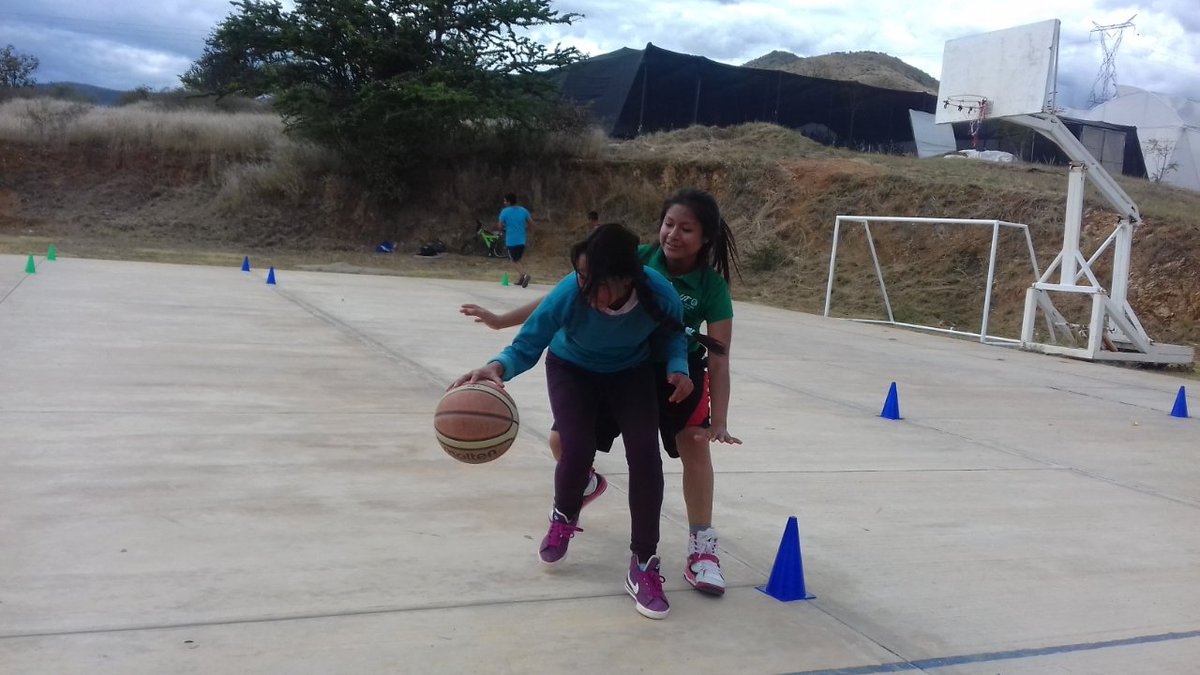 Academica_UTVCO's tweet photo. Como parte su formación integral, en la @utvco fomentamos las actividades culturales y deportivas. #tutorías #TALENTOUTVCO #OrgulloUTVCO @EnergiasUTVCO @gastroutvco https://t.co/hUOURslxaz