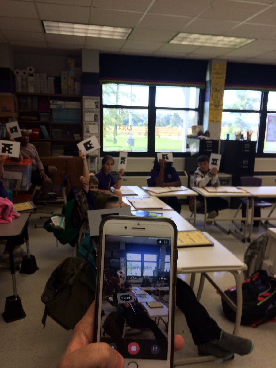 OlivierMallory's tweet photo. Finally added some fun to our exit tickets today! #plicker #msawest #5thgrade #IPSBproud #oliviyayforlearning @plickers https://t.co/uiUAERT1yL
