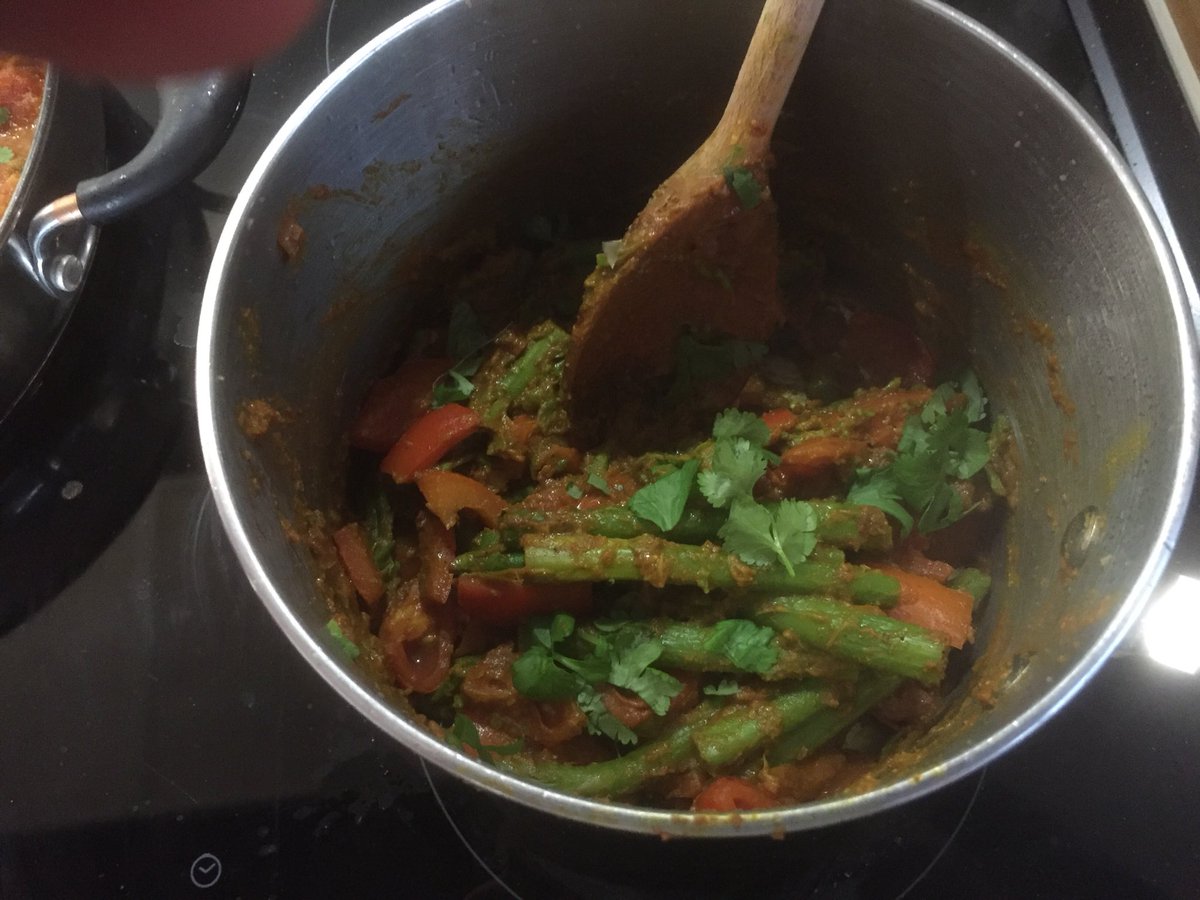 Curryforlife's tweet photo. @KrytenRD @ListerRD Too true Kryters. #curryrules https://t.co/5VPDaqvM1t