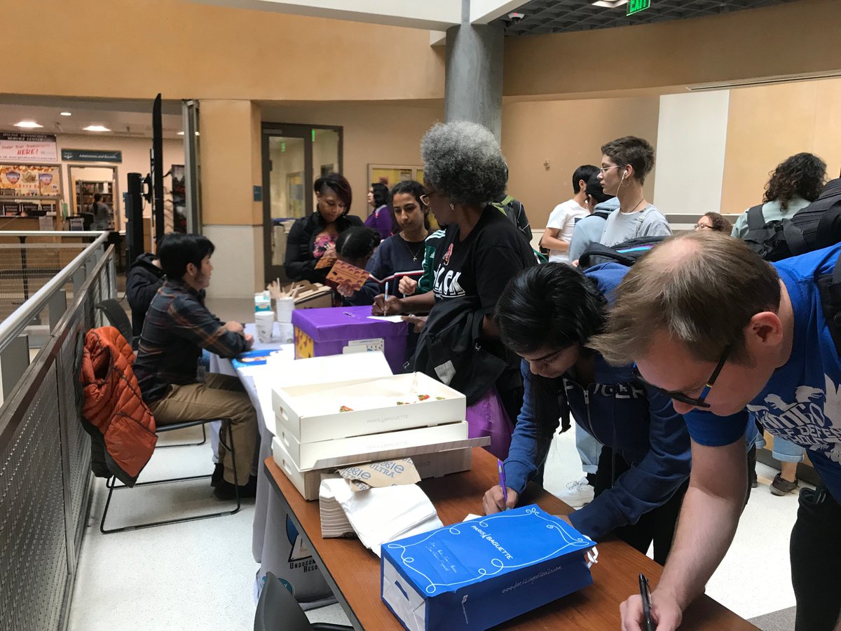 bcc_pres's tweet photo. #berkeleycc Undocumented Community Resource Center calls on Congress to pass a permanent solution to DACA with a pathway to citizenship! #CCCforDACA, #UndocumentedStudentActionWeek, #UnafraidEducator https://t.co/zZxAxBWB1l