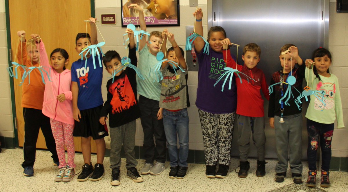RuralHallSchool's tweet photo. 2nd graders made spider marionettes! #Thanks #CenterForPuppetryArts Great program on spiders #fallbackintolearning #CILC #wsfcs https://t.co/HTpr9huaYZ