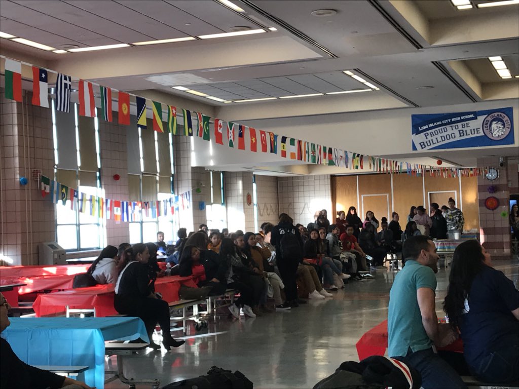 Dylan_YAS_LIC's tweet photo. Happy #HispanicHeritageMonth ! Come join the celebration at #LICHS in the cafeteria until 5:30pm today! @Zone126Queens https://t.co/2J74vJtiXi