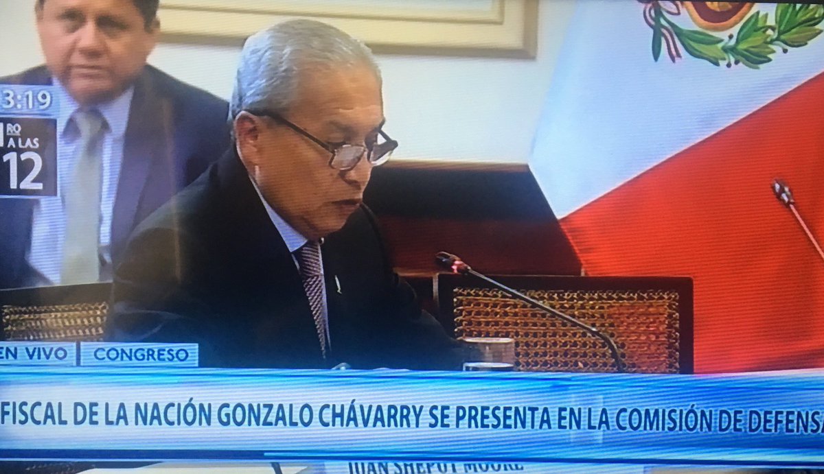 recisneros's tweet photo. Este señor es el Fiscal del fujimorismo y el Apra. La Nación es mucho más grande y habemos millones que no nos sentimos representados x él. 
Si hay un funcionario en el Perú  que requiere cierta unanimidad es el jefe de la Fiscalía, y Chávarry está lejos, lejísimos de merecerla. https://t.co/tXrrZykxOP