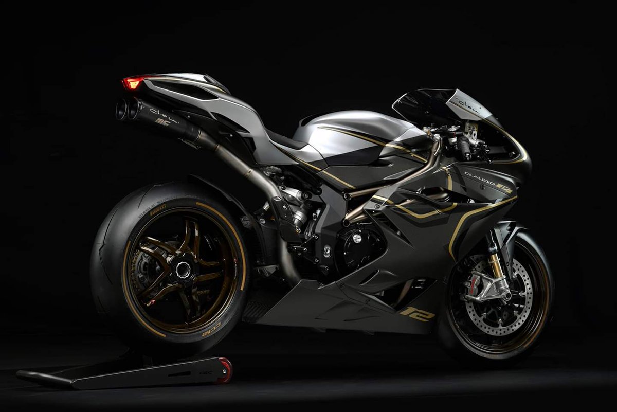 mvagustistagram's tweet photo. Ladies and gentlemen, the F4 Claudio! In honor of #Castiglioni and #Tamburini for make their last dream. 📷@gigisoldano
#MVAgusta #F4Claudio #ClaudioCastiglioni #MassimoTamburini #Schiranna https://t.co/GkrPuI2gDG