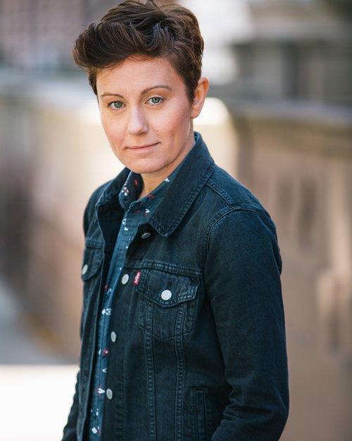 KPAtalent's tweet photo. Non binary actor Stacey Raymond is heavily recurring as EMT WHITAKER on New Amsterdam! #StaceyRaymond #kpatalent #newamsterdam #actor #entertainment https://t.co/ucvrXphnLL