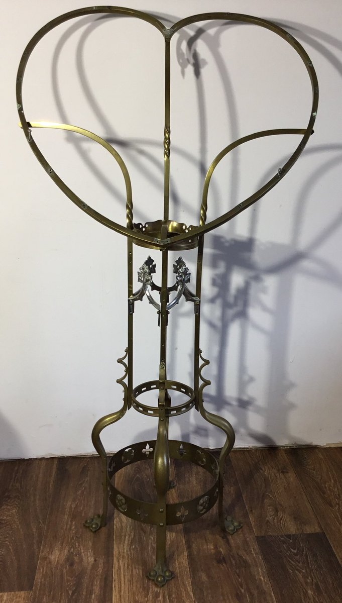 WelshRarebits2's tweet image. #quirkystuff and #newstock online at stores.ebay.co.uk/Welsh-Rarebits… 
#votivestand #candlestand #boschplugs #sparkplugs #pubtables #pubchairs #Sale