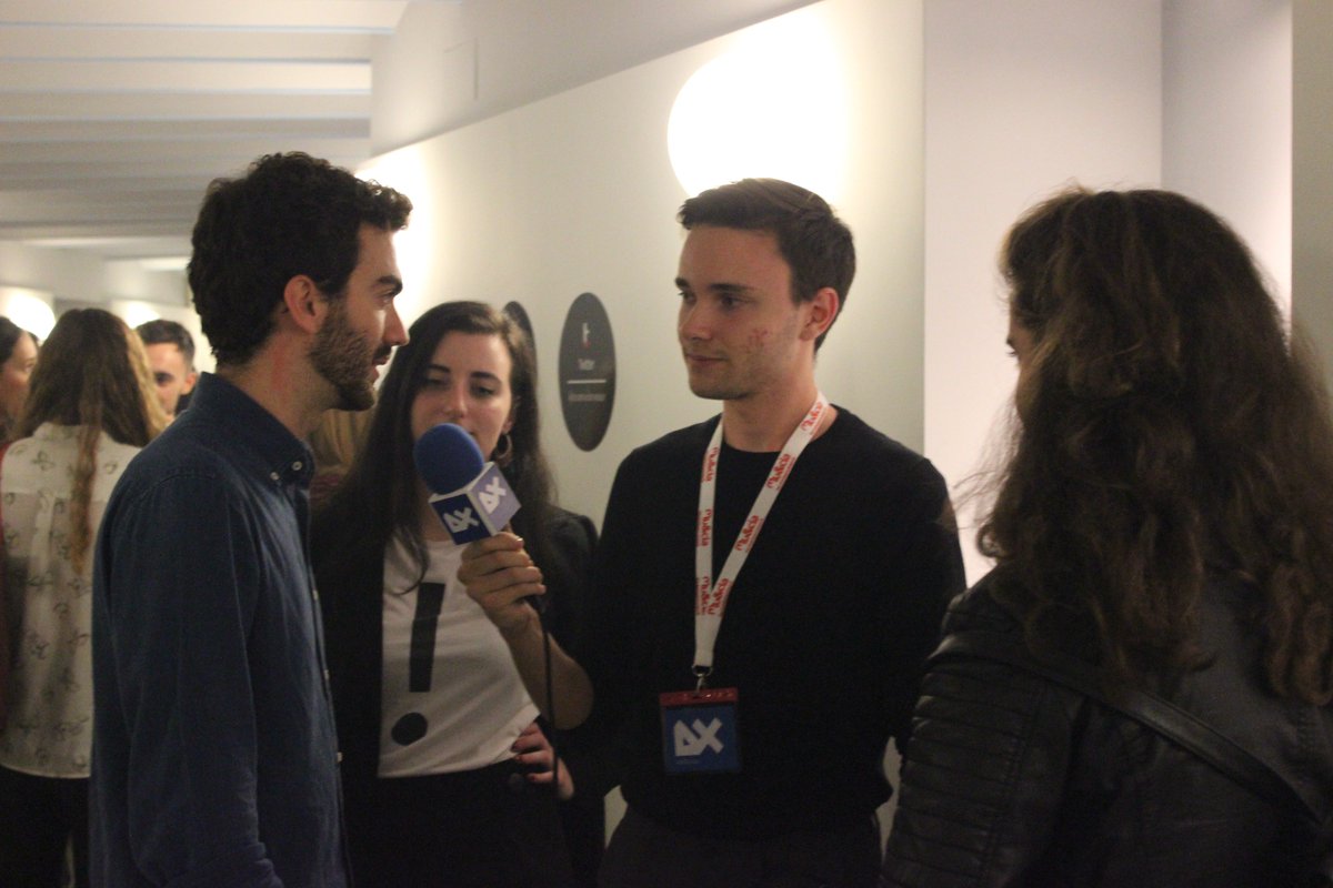AXRadioES's tweet photo. Y, por supuesto, muy pronto en #AXRadio las entrevistas a @LauraUveMusic, que nos han contado que tienen muchas sorpresas 😍🔜📻 ¡Estáis invitados a nuestro estudio cuando queráis! https://t.co/q7Sv5tsCDw