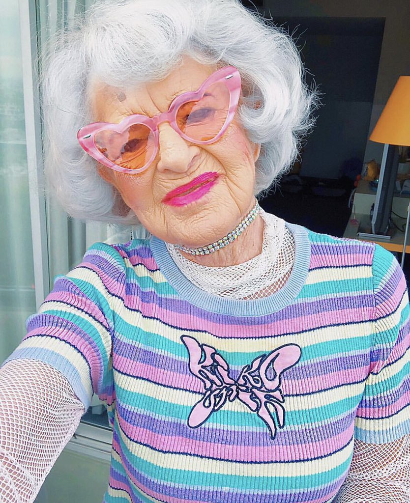 I love the fact that elderly Influencers setting trends on IG!  
With 7.3 million followers, senior SoMe influencers have a following roughly the same as the state of Washington. Would be lovely to see that comparison at the Swedish, Nordic Market! #embraceaging