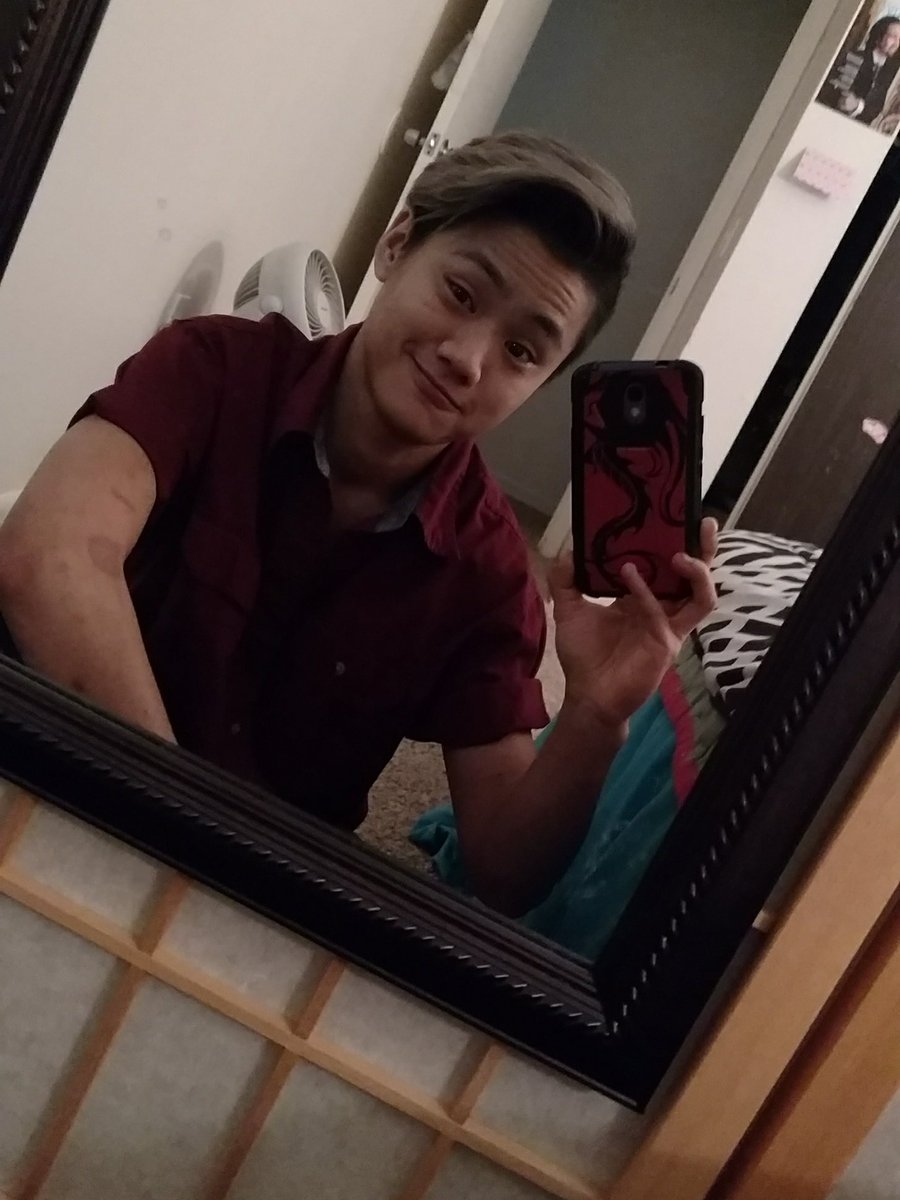 MiniMarimbist98's tweet photo. Sometimes, I forget my own #transitionprogress until I see my ID and then look at myself in the mirror #nowthatswhaticallaglowup #LGBTQtwitter https://t.co/qzT8kx1Nq7
