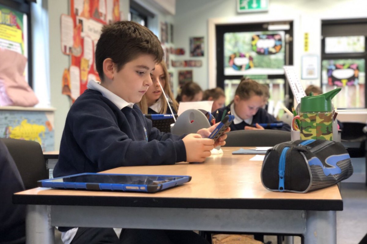 KillowenPS's tweet photo. P7 numeracy in topic work #CrossCurricularICT Practising photography skills too!  👏👍 https://t.co/LNZafHkp5J