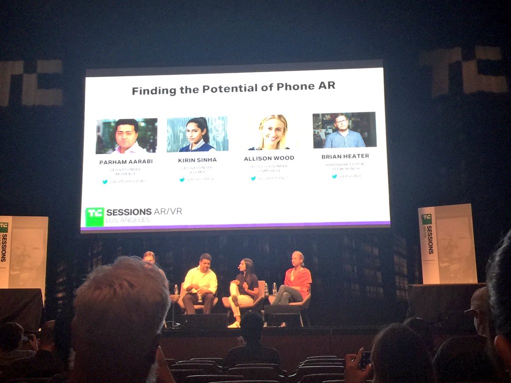 TecnoLatinx's tweet photo. Product visualization in the consumer space! What’s next? Listening to @ModiFace leading provider of AR technology to the beauty industry along with @CameraIQco and @Illumix drop mobile #AR knowledge in real time at #TechCrunch #UCLAAnderson #monitizing #emergingtech https://t.co/NqHqLdcPak