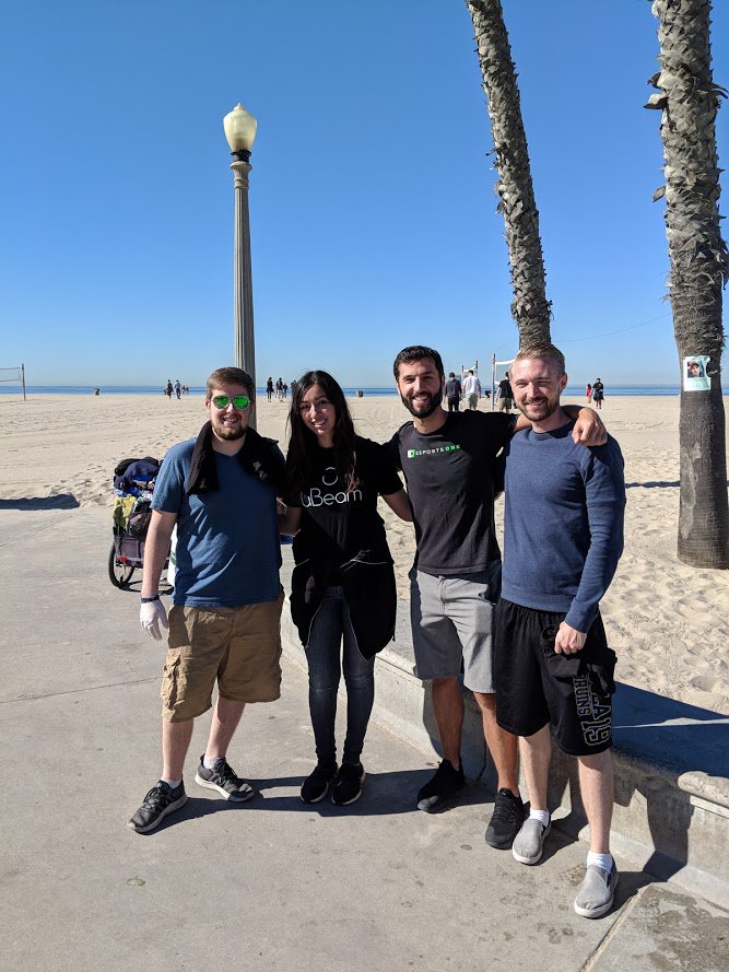 EsportsOne's tweet photo. Today we had the opportunity to join @PlasticOceansUS in the fight against plastic pollution for #TechGivesBack2018 and clean up some of the beaches in Santa Monica!

We also happened to bumped into @ESPDLoL contributor extraordinaire, Stepherz, out doing her part with @ubeam! https://t.co/gNyJ4JLO4V