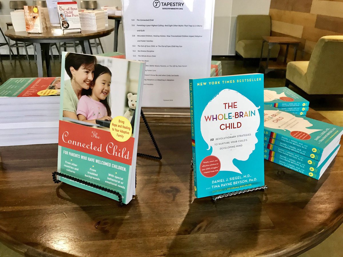 retrophisch's tweet photo. The bookstore’s almost ready for Tapestry Conference 2018! #TapCon18 https://t.co/Rk7XlYbxQg