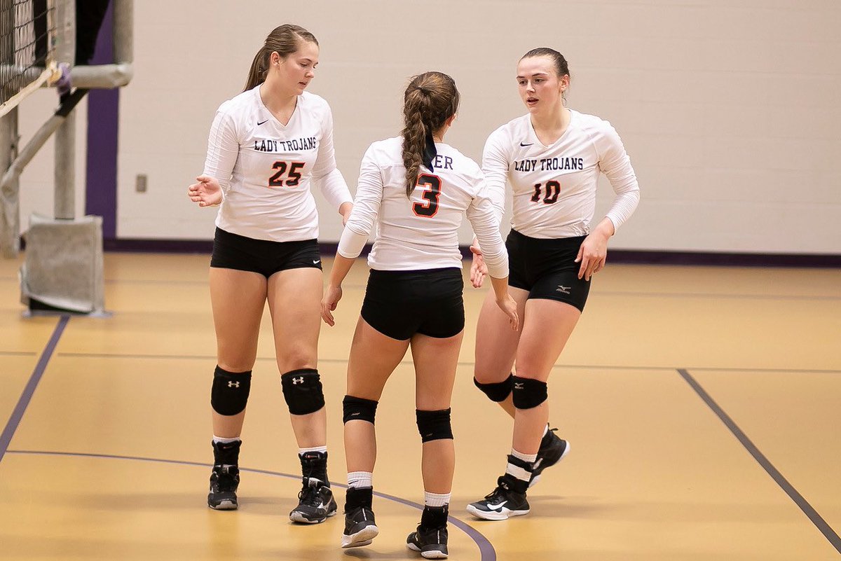 jess10meier's tweet image. I love every single one of my teammates so much and I CANNOT WAIT TO PLAY SATURDAY #substate #bettertogether