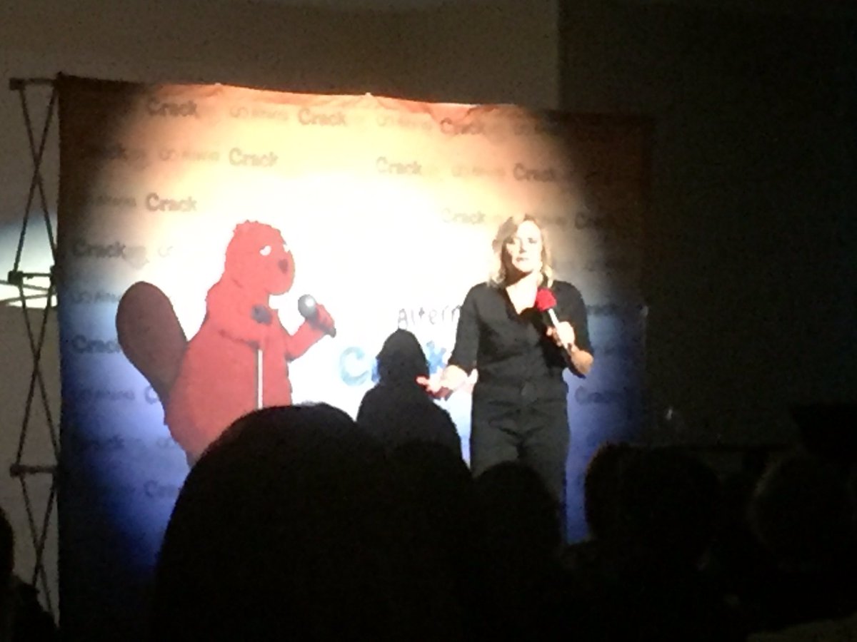 Un succès absolu! Un des plus beaux cadeaux qu’on ait, rire! Et pour une bonne cause.
Absolute success! Laughing just makes it better, and for a good cause. #CRACares #crackingupthecapital #MentalHealth  🙌