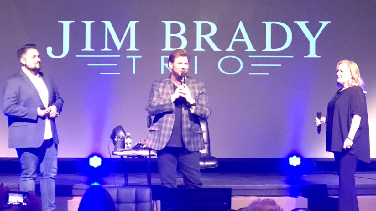 JimDBrady's tweet photo. Such a fun night kicking off Something Beautiful! @Melissa__Brady 
#sb2018🎉 https://t.co/KYIzeC19Ep
