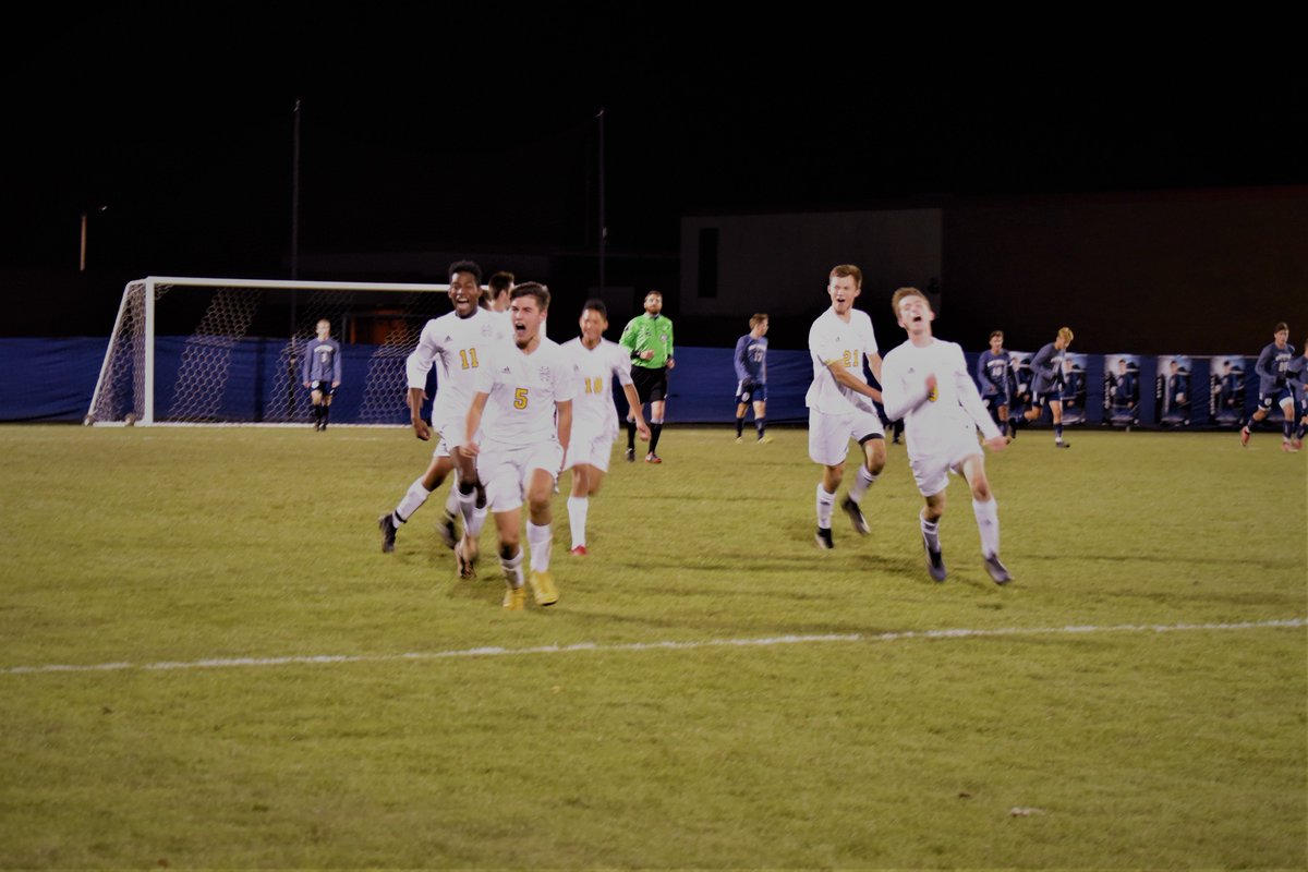 The feeling of an overtime winner against a rival!

@Haslett_Soccer defeats #4 ranked @eltrojans 1-0.  @jdill_7 heads in a corner from D. Archambault #vikingstrong

2018 @MHSAA BOYS' SOCCER TOURNAMENT
Division 2 District #29 Semifinal
#MIHSSoccer18 #District29
@DSoccerCentral