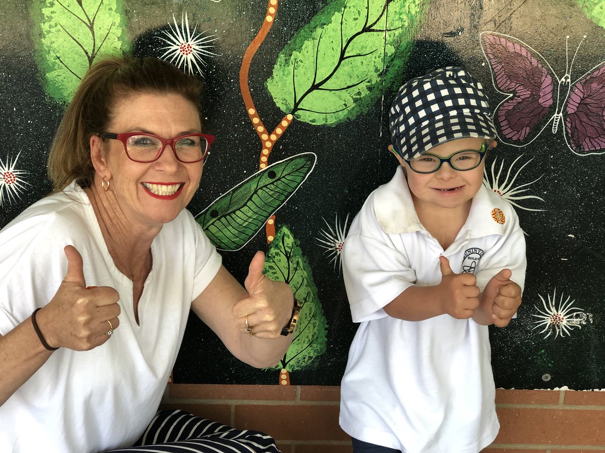 <a href="/warrencartoon/">warren brown</a> A huge thumbs up from Luke for drawing him with his new favourite bearded bloke Prince Harry <a href="/KensingtonRoyal/">The Prince and Princess of Wales</a> #RoyalTour #LukeandtheDuke