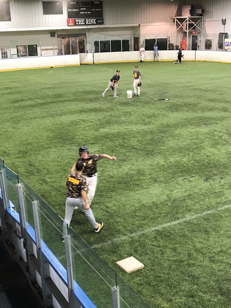 PODPrep_IC's tweet photo. Practice night for Prep 14u and Iron Colts 10u and 11u. 14u heading to Virginia Tech tomorrow for a weekend Perfect Game tourney. 11u in ECTB this weekend. Don’t forget — tryouts next week!! #therink #practicehardplayharder https://t.co/6HPDuC4nRa