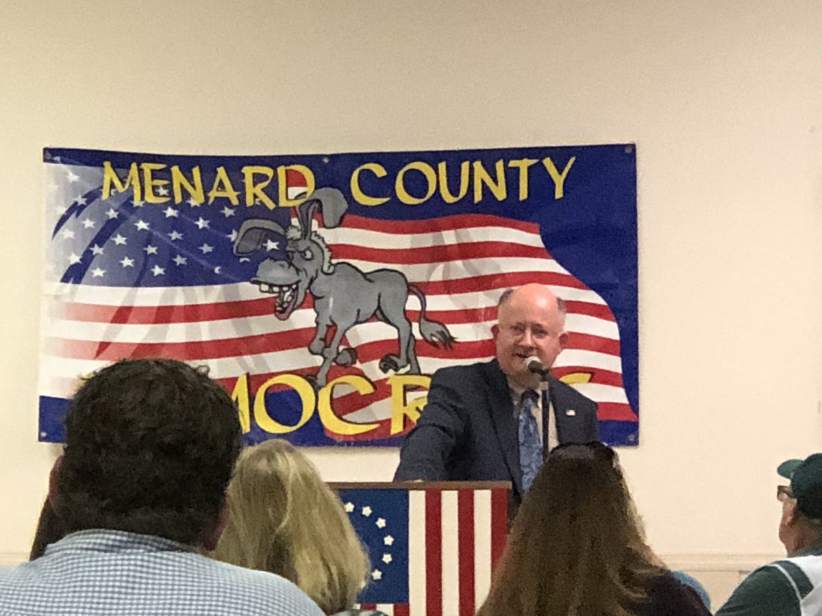 A great turnout tonight for the Menard County Democrats of Illinois Reception honoring Shirley A. Mccombs. Thanks to <a href="/JesseWhite2018/">Jesse White</a>, <a href="/susanamendoza10/">Susana A. Mendoza ☮️</a>, &amp; <a href="/18thIL/">Rodriguez on Congress</a> for speaking. Congrats County Chair Brian Short on the wonderful tribute. #Democrats #BlueWave