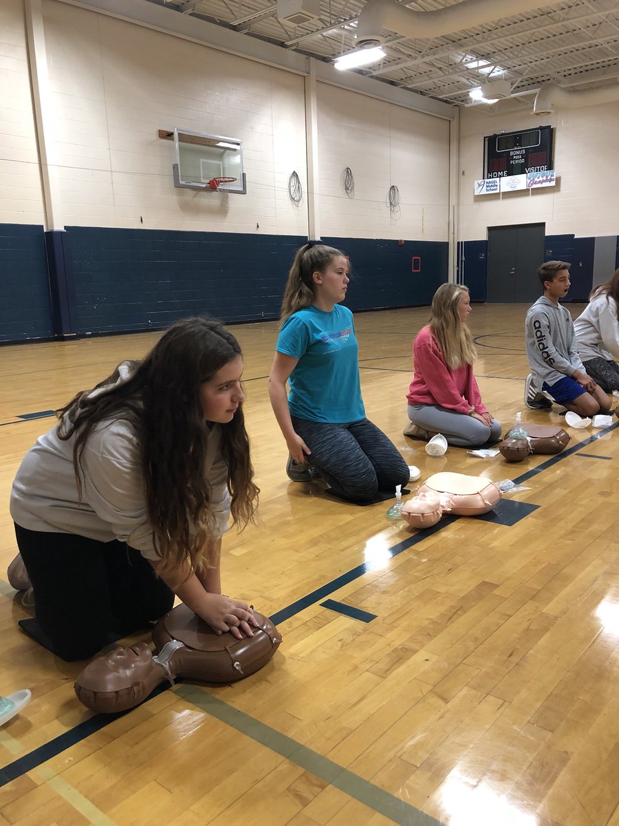 Nagelwellness's tweet photo. @NagelNighthawks sports medicine classes learning valuable life saving skills. Thank you Jay @mercy_health  @AbbieATC @NighthawkATC Kyle @SportsMedTHS and April @AndersonRedskin for all of your time and effort helping our students. #allinallthetime @FHSchools #nagelbethechange https://t.co/wlAFErFCWp