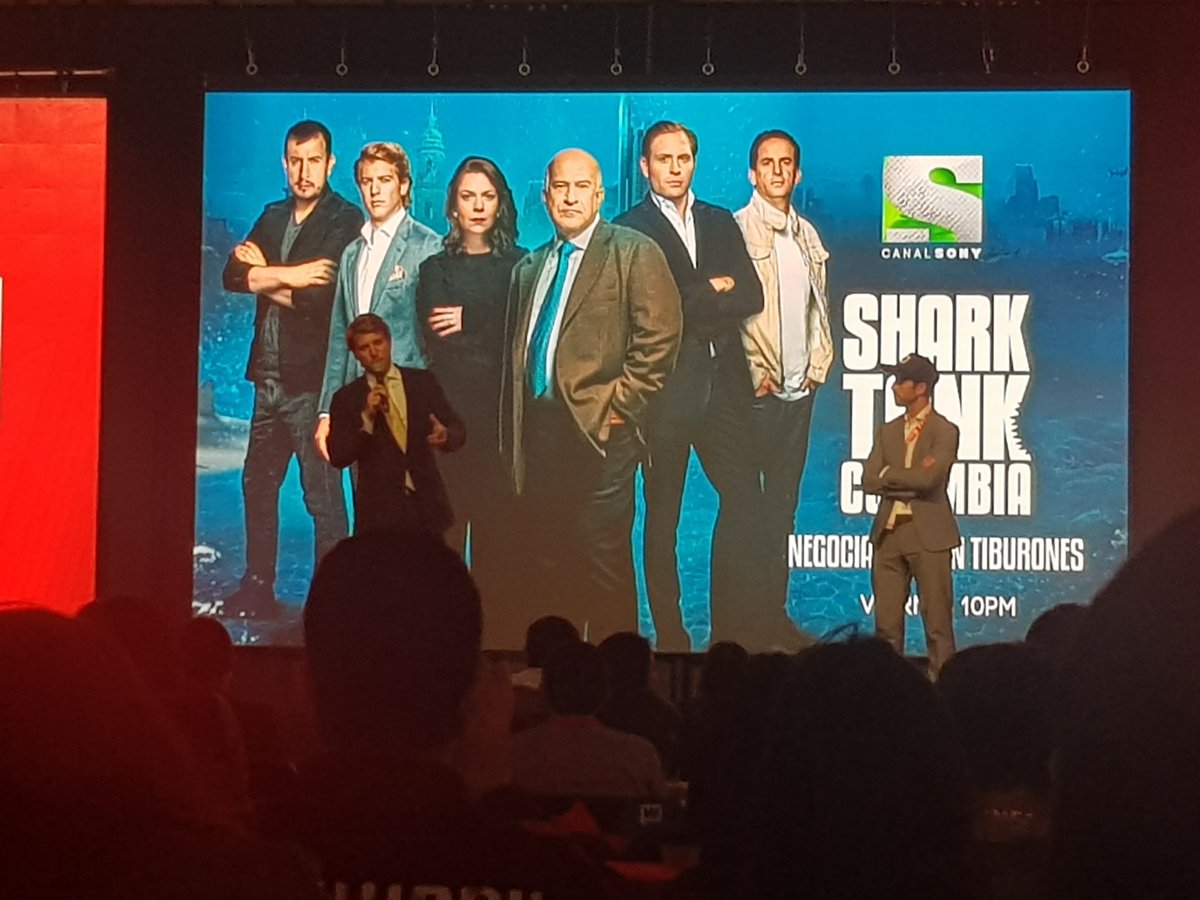 JUANCAELBROKY's tweet image. En el @webcongress con @MeDicenWally y @CrewBrandMen
#URWebCongress #FestivalDigital #WebCongress 
Conociendo las experiencias digitales de empresas y marcas como @ML_Colombia y escuchando a @sharktankcol