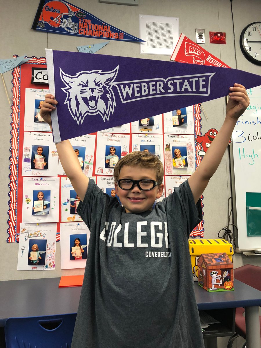 AniavesAmanda's tweet photo. Cottonwood's 2nd Graders are the class of 2029. The students had a great time mapping out the hard work it will take for them to achieve their goals. Here is Tanner's journey from Cottonwood to College. #HUSDPremier @CaliCounz #cko2018 #Kotc2018 #Cottonwood @cottonwoodtwitt https://t.co/rGdfLyShFm